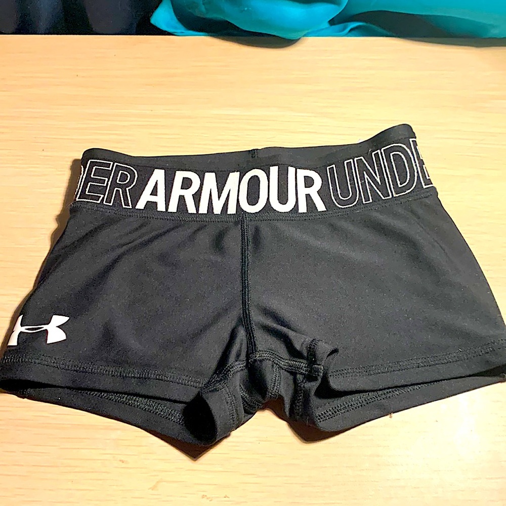 Under armor sport shorts